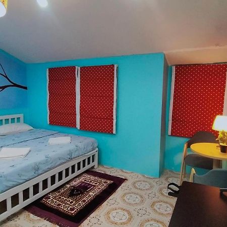 Ruenthip Homestay Bangkok Kültér fotó