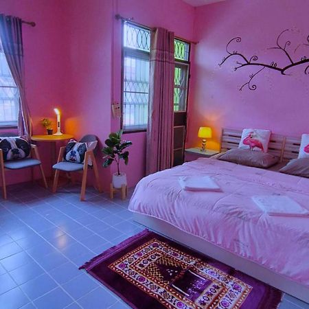 Ruenthip Homestay Bangkok Kültér fotó