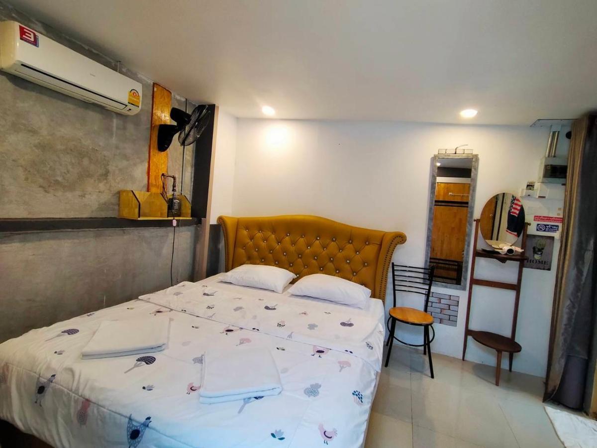 Ruenthip Homestay Bangkok Kültér fotó