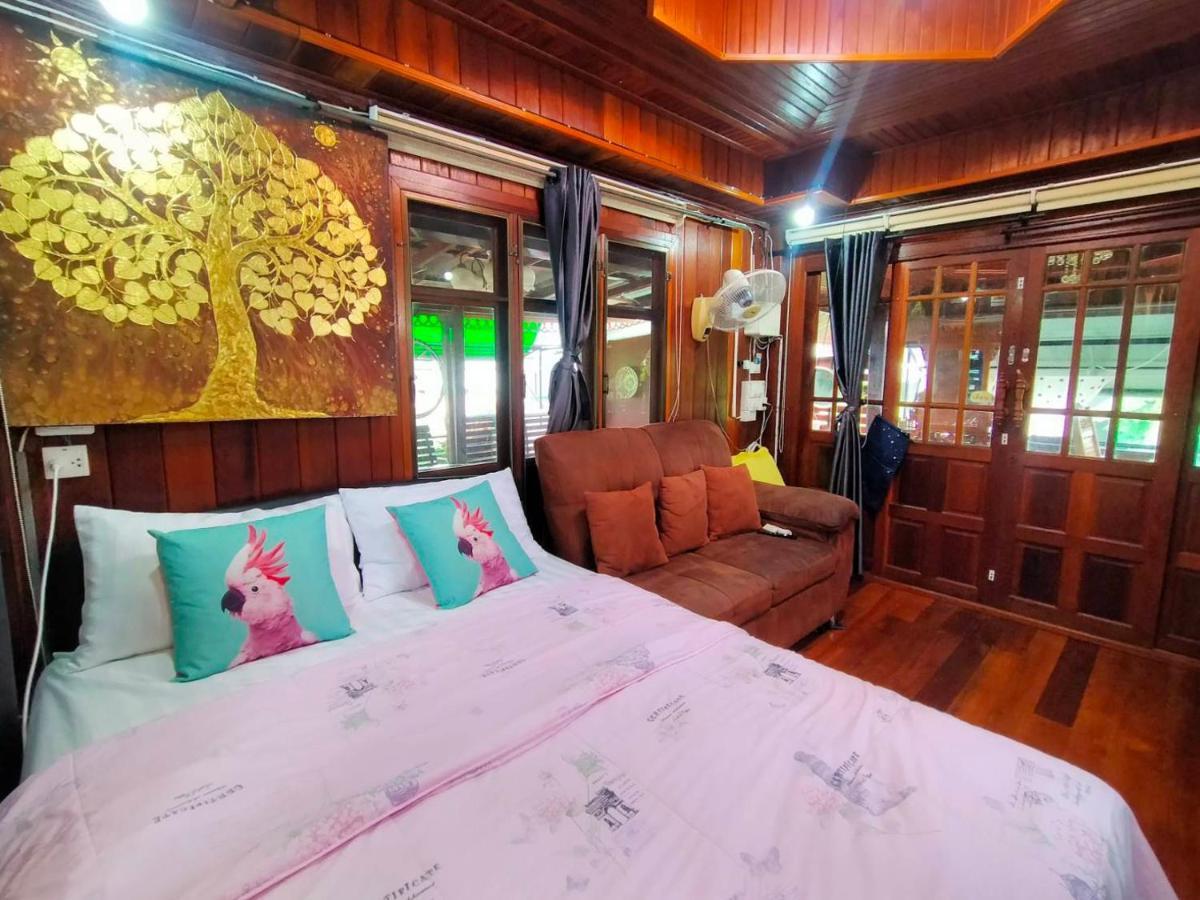Ruenthip Homestay Bangkok Kültér fotó