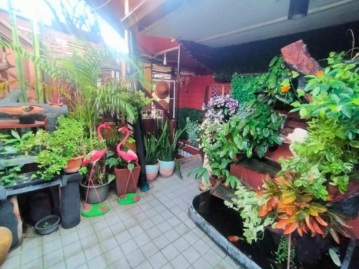 Ruenthip Homestay Bangkok Kültér fotó