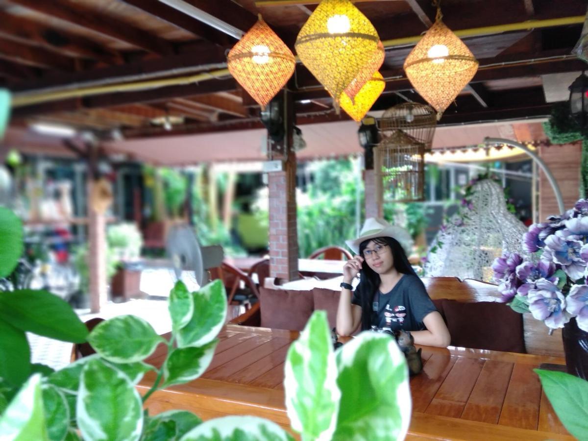 Ruenthip Homestay Bangkok Kültér fotó