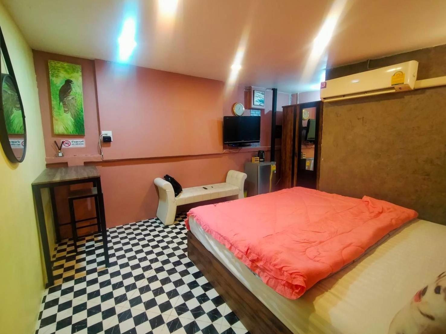 Ruenthip Homestay Bangkok Kültér fotó