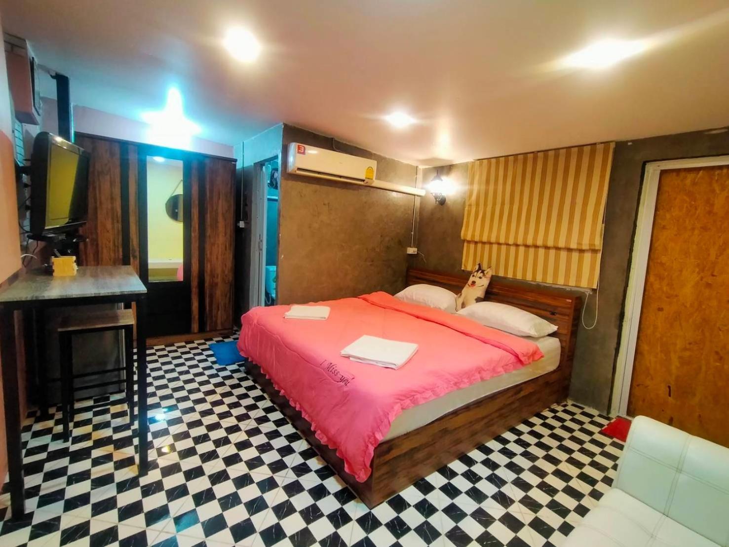 Ruenthip Homestay Bangkok Kültér fotó
