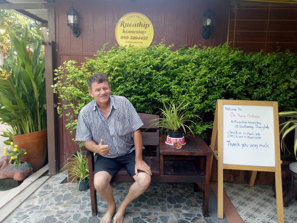 Ruenthip Homestay Bangkok Kültér fotó