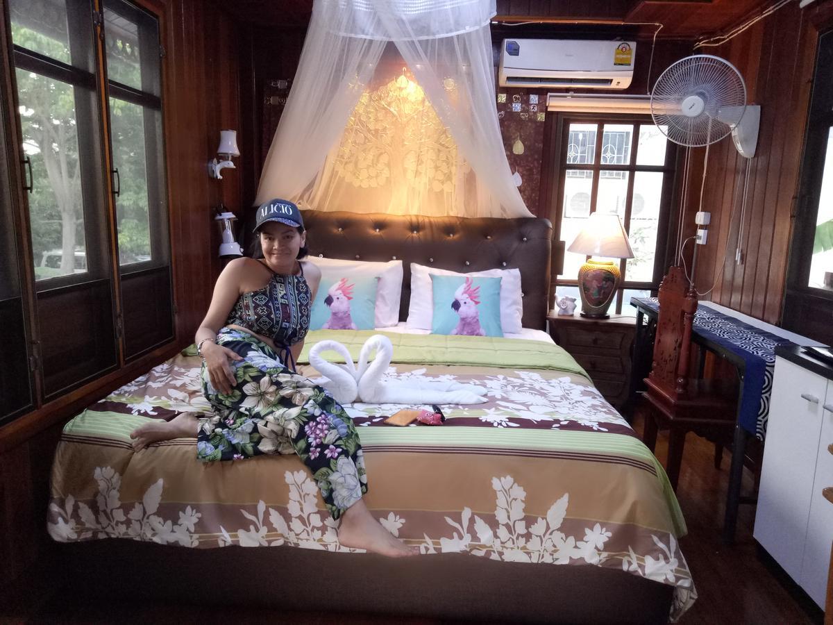 Ruenthip Homestay Bangkok Kültér fotó