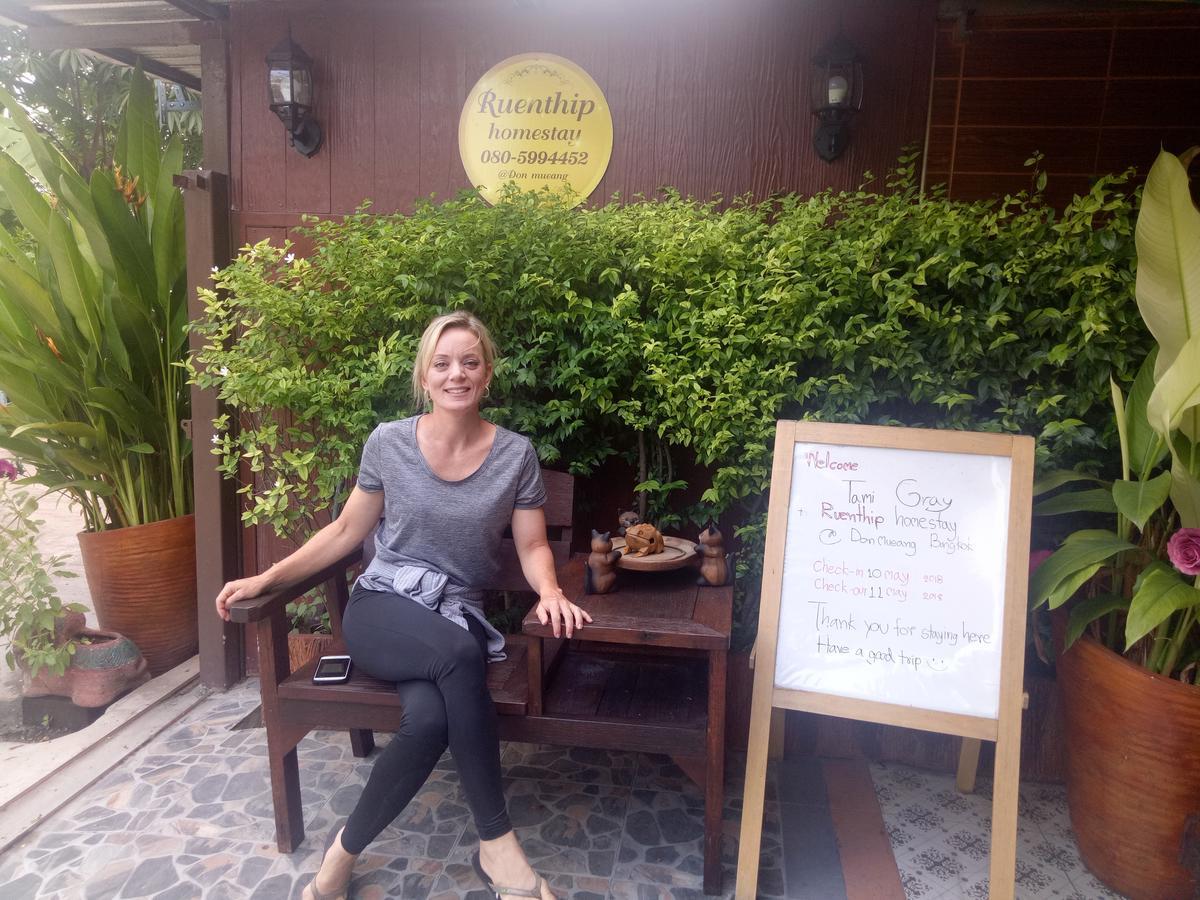 Ruenthip Homestay Bangkok Kültér fotó